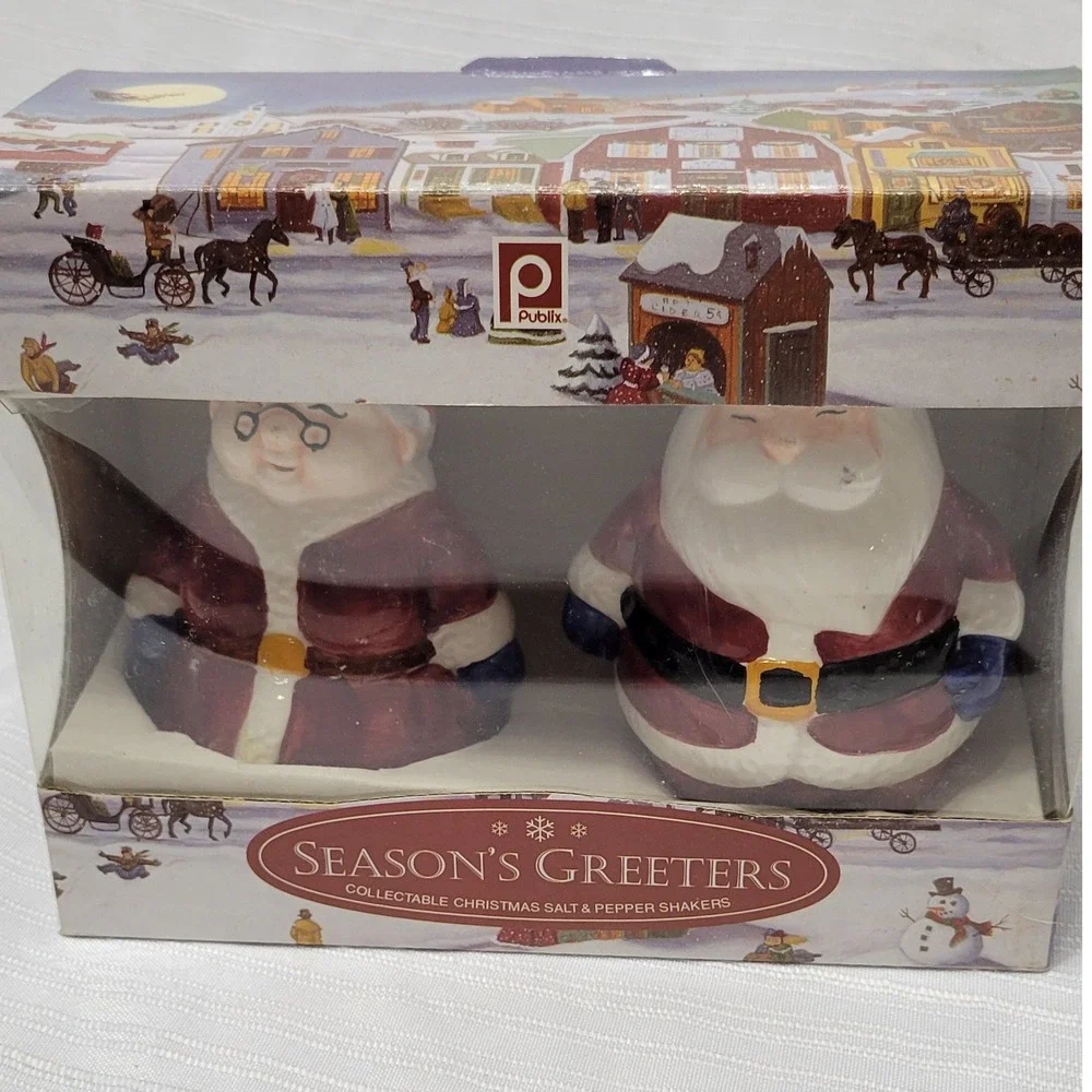 Vintage 2000 Publix Seasons Greeters Santa Mrs Claus Salt & Pepper Shakers Boxed